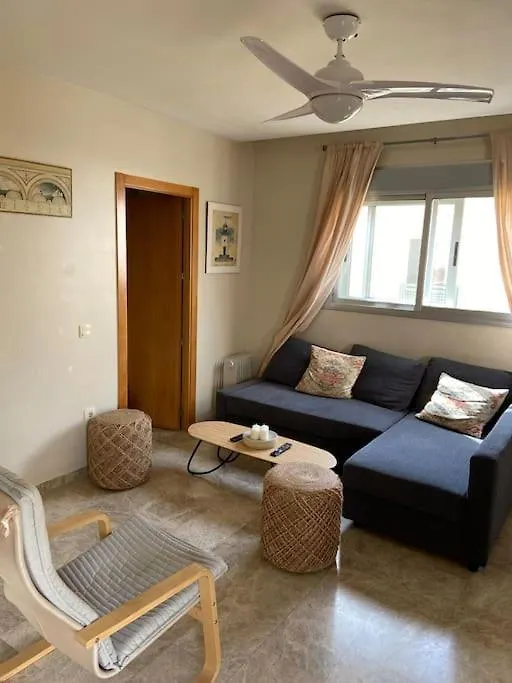 2 Bedrooms And Sofa Bed Flat By Wayra Tarifa Apartment